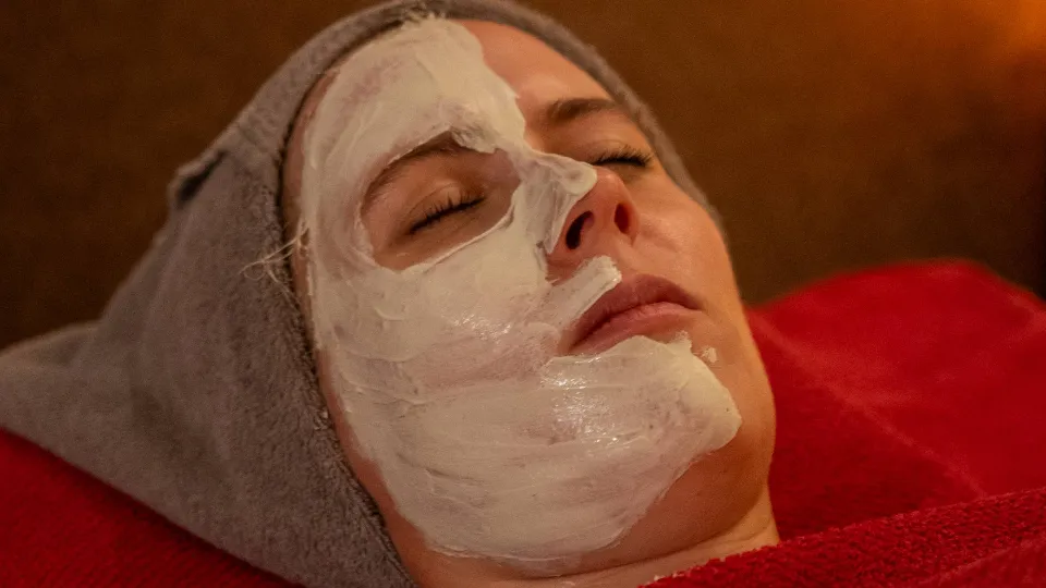 Гуа Ша терапия на лице: Магията на Изтока София, кв. Изток