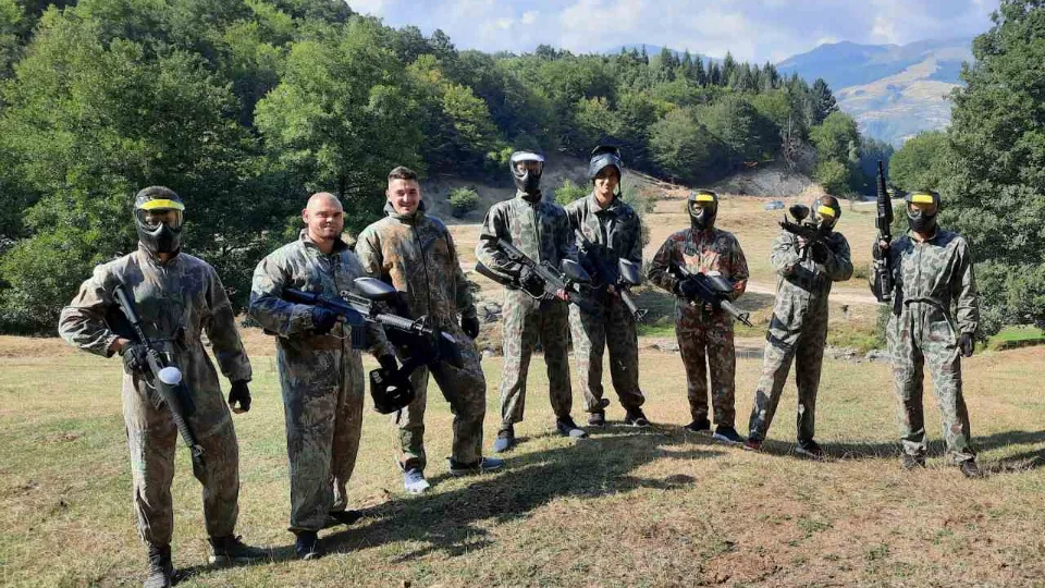 Пейнтбол на открито в района на Калофер ваучер