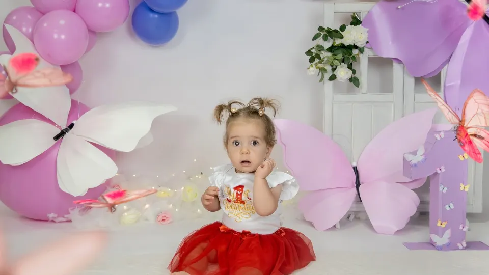 Сладки емоции: Smash Cake фотосесия Красота, релакс и здраве