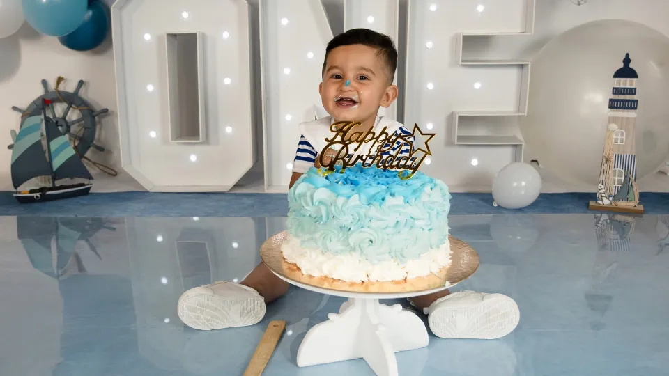 Фотосесии София Сладки емоции: Smash Cake фотосесия