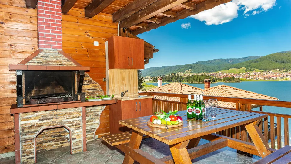 СПА почивкa Сърница ПРОМО BF Планината ви зове – резервирайте вила за цялата компания