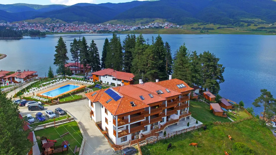 ПРОМО BF Природа и романтика: идеалната почивка за двама в Родопите