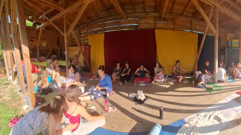 ПРОМО BF Арт терапия с глина - индивидуална сесия с Так Сен София