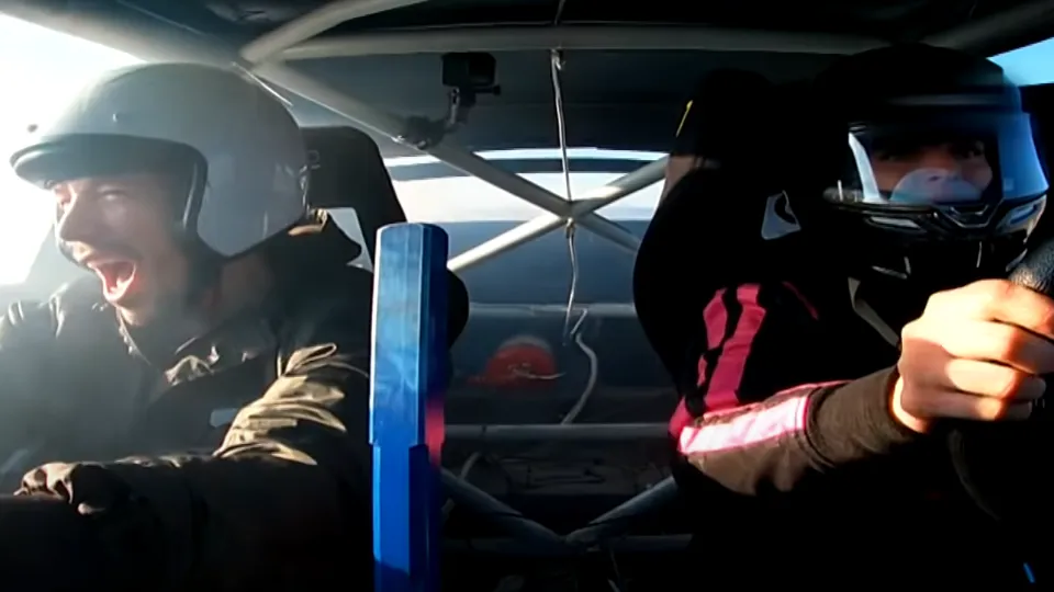 Ваучер ПРОМО BF Дрифт такси - Аз се возя писта Сапарева баня