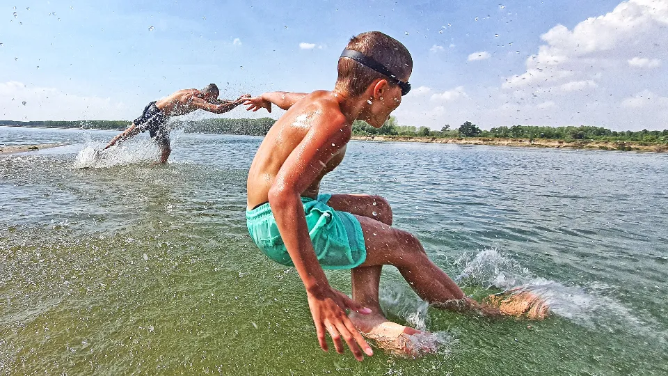 Ваучер ПРОМО BF С КАЯК НА ВАРДИМСКИТЕ МАЛДИВИ село Вардим (Свищов)