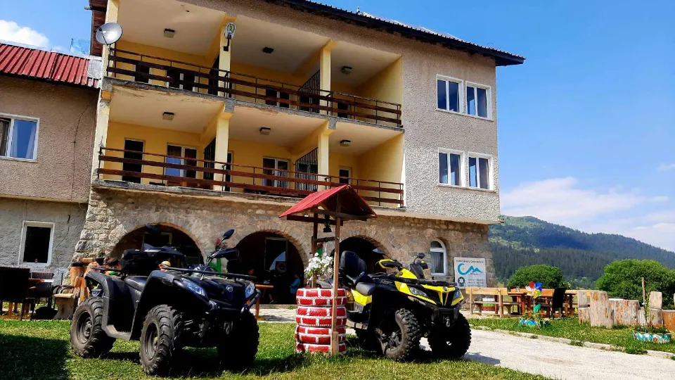 ПРОМО BF Бягство в планината: АТВ приключение + нощувка с храна Приключенска почивка