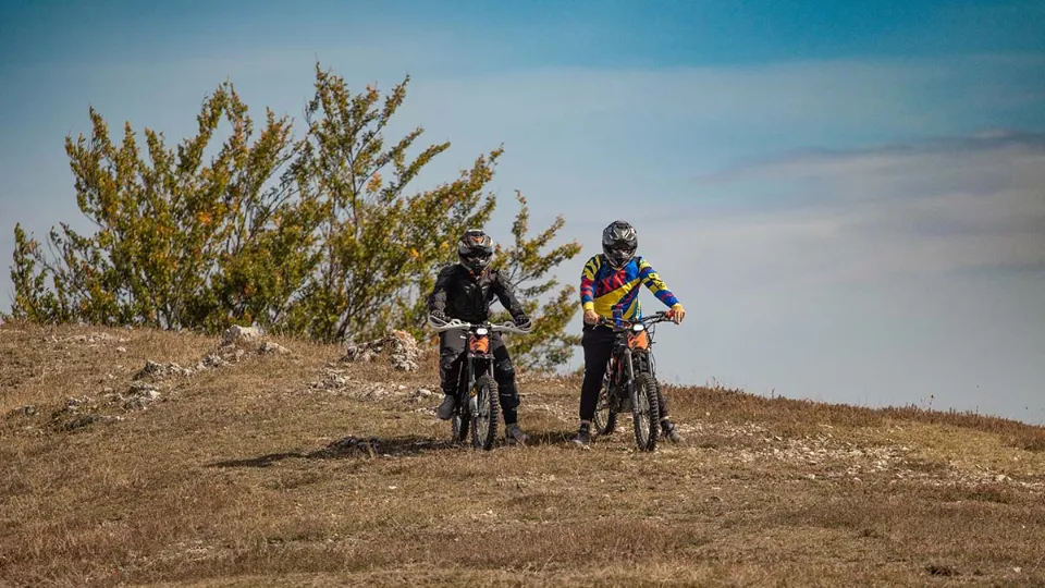 ПРОМО BF Враца те очаква – По стъпките на Ботев с електрически мотор Шофиране и моторни спортове