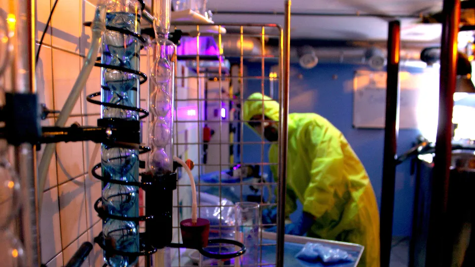 ПРОМО BF Escape Room приключение в Синята лаборатория ваучер