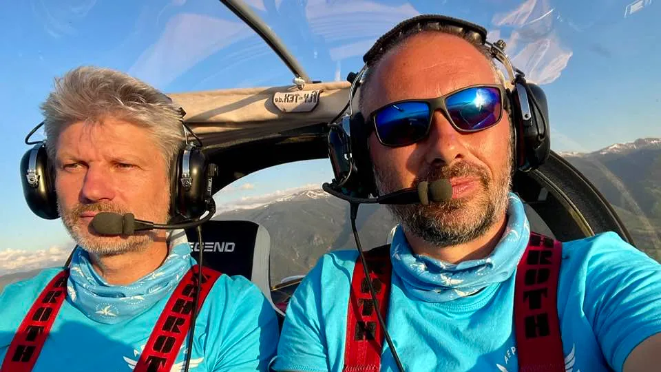 ПРОМО BF Въвеждащ полет-урок със самолет с маршрут по избор Полети и пилотиране