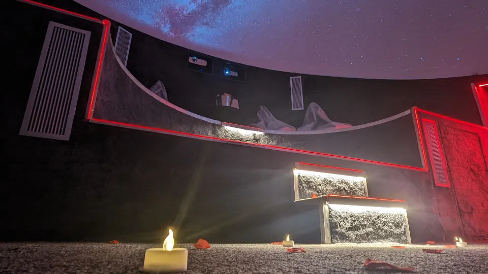 ПРОМО BF Романтична среща за двама в Софийски планетариум София