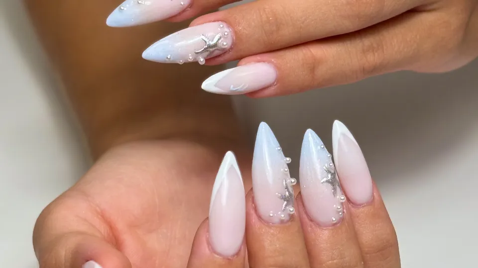 ПРОМО BF Ноктопластика и 3D или ръчно рисувани декорации Фризьорство и козметика