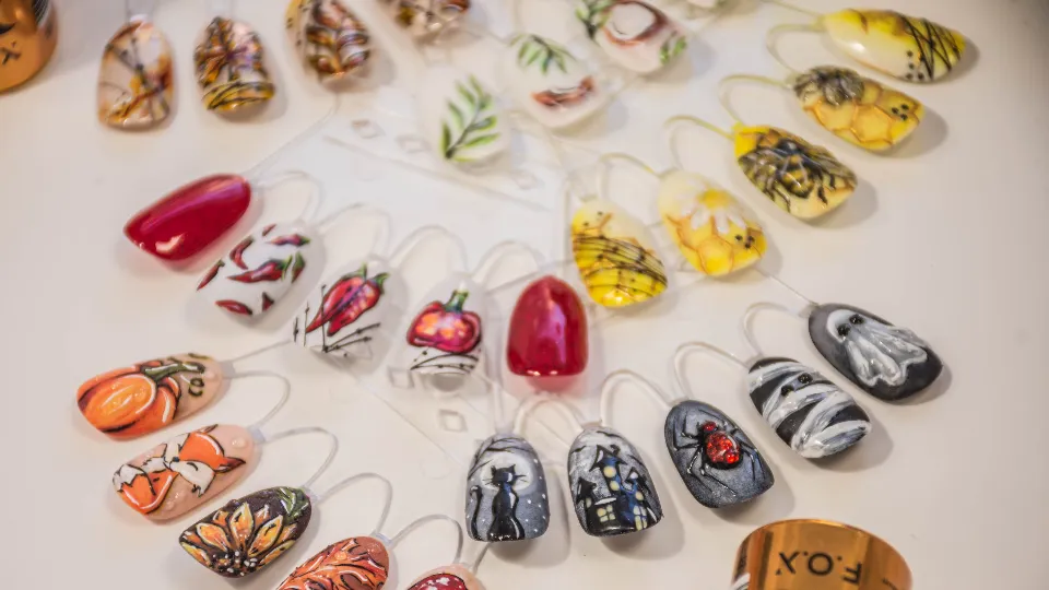 ПРОМО BF Маникюр с гел лак и 3D декорации София