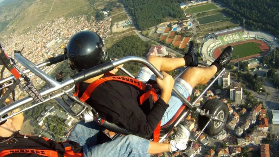 ПРОМО BF Полет с паратрайк край Стара Загора Полет с паратрайк