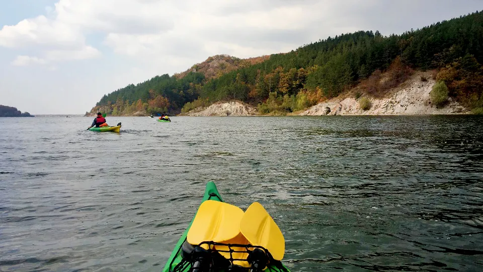 ПРОМО BF Еднодневен каякинг в спокойни води група I язовир по избор