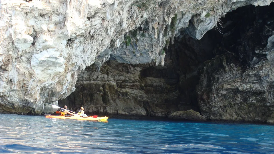 ПРОМО BF Двудневен каякинг в спокойни води група II Каякинг