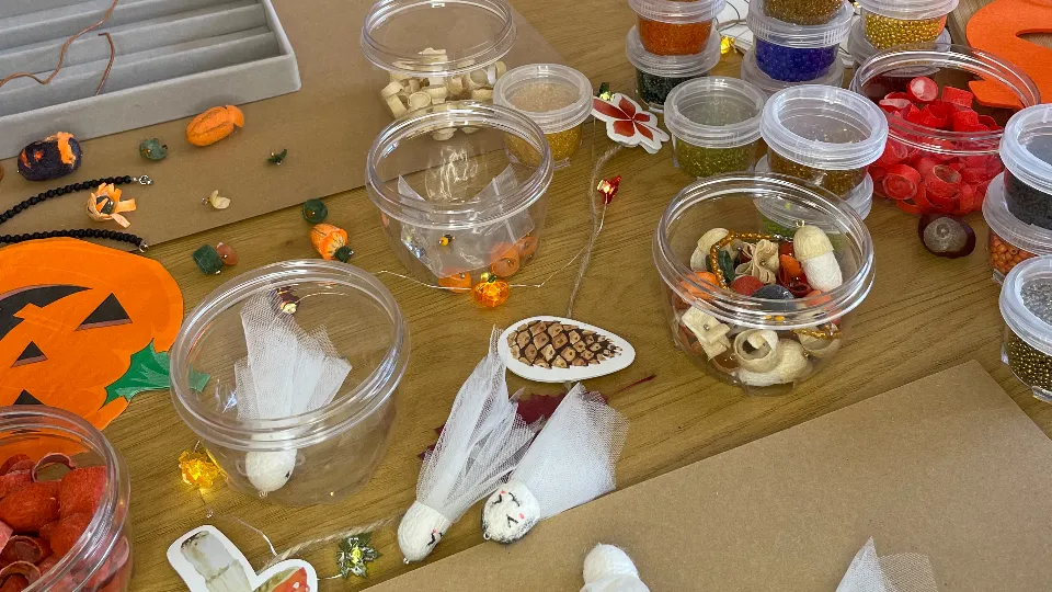 ПРОМО BF Творческа работилница за деца – бижу или картина с коприна София