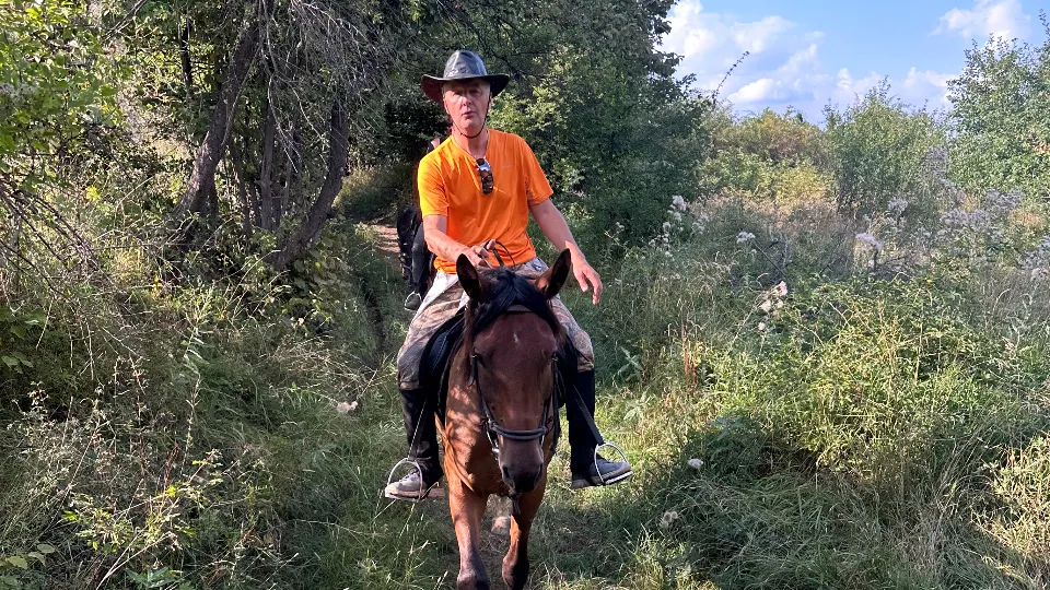 Ваучер ПРОМО BF Полудневен конен поход до скален феномен Столо и пикник район Своге