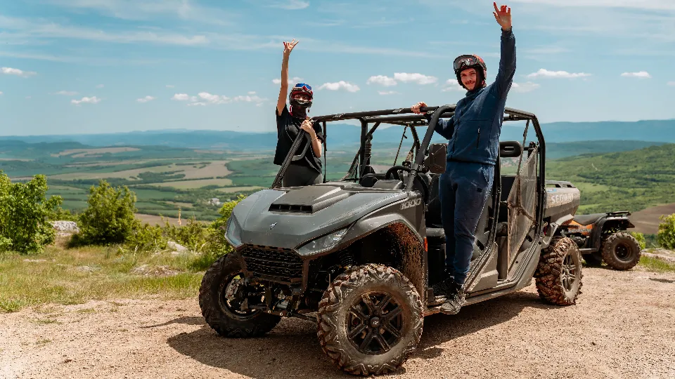 Ваучер ПРОМО BF Офроуд разходка с бъги висок клас с. Арбанаси, Велико Търново