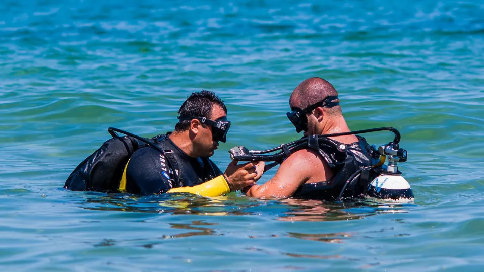 Ваучер ПРОМО BF Гмуркане с акваланг + видео заснемане в Шкорпиловци Плаж Шкорпиловци