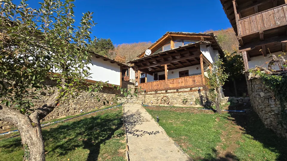 ПРОМО BF Релаксираща почивка в самостоятелна вила Панорама 2 за двама ваучер