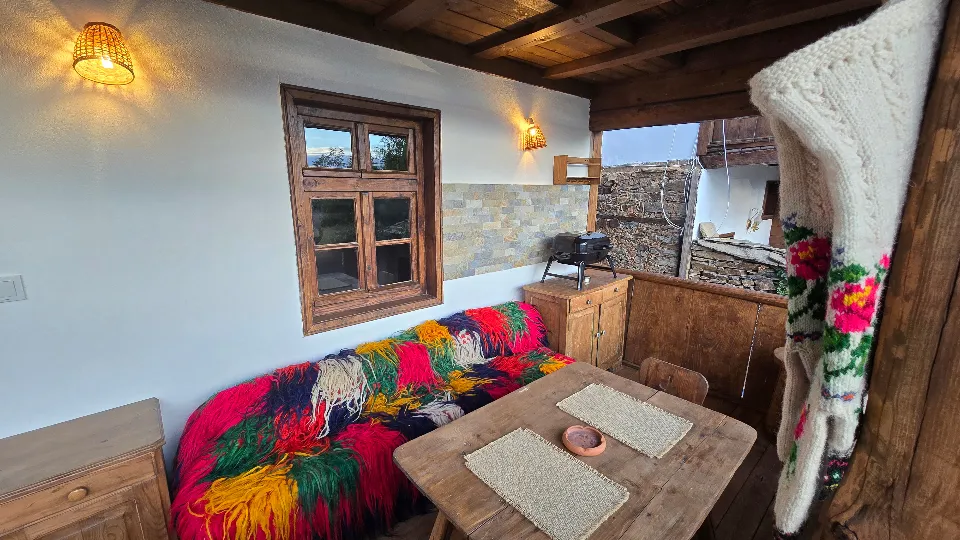 Ваучер ПРОМО BF Релаксираща почивка в самостоятелна вила Панорама 2 за двама Лещен