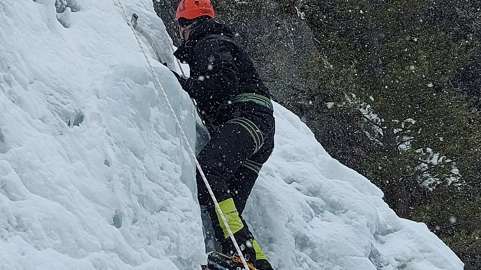 ПРОМО BF Два дни ледено катерене на водопад ваучер