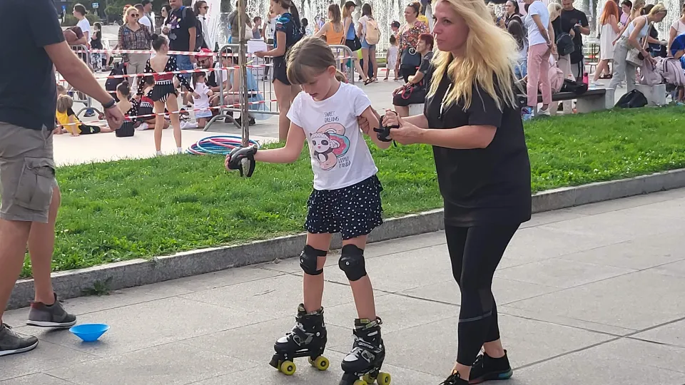 ПРОМО BF Уроци по ролери или ролкови кънки в група в София София