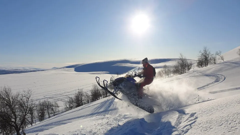 3 часа каране на моторна шейна на Витоша