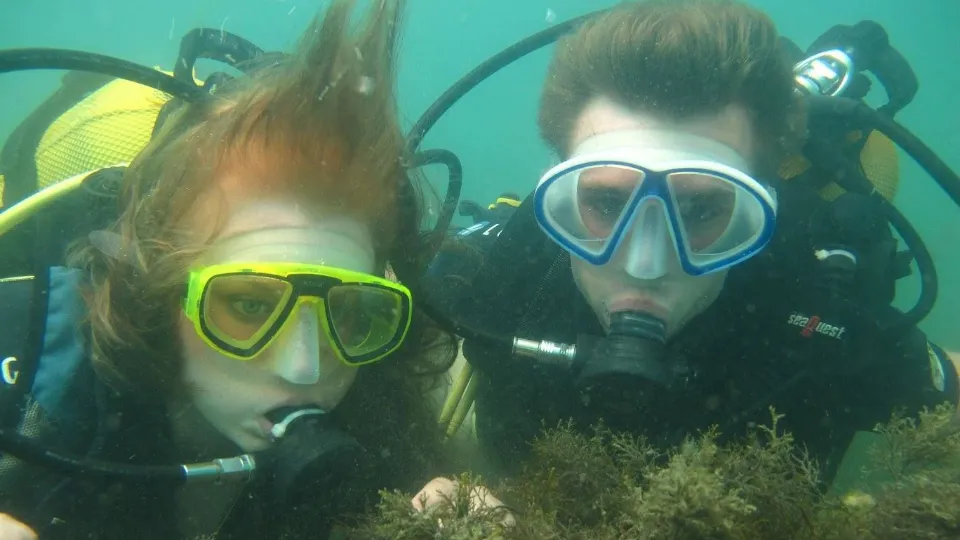 Водолазно гмуркане с включени подводни снимки