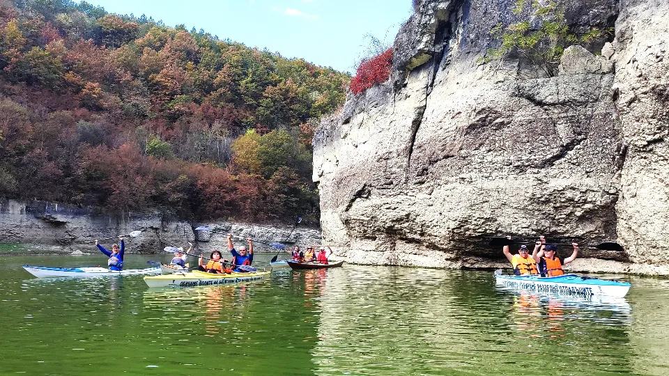 ДВА ДНИ С КАЯК НА ЯЗ. АЛЕКСАНДЪР СТАМБОЛИЙСКИ Каякинг