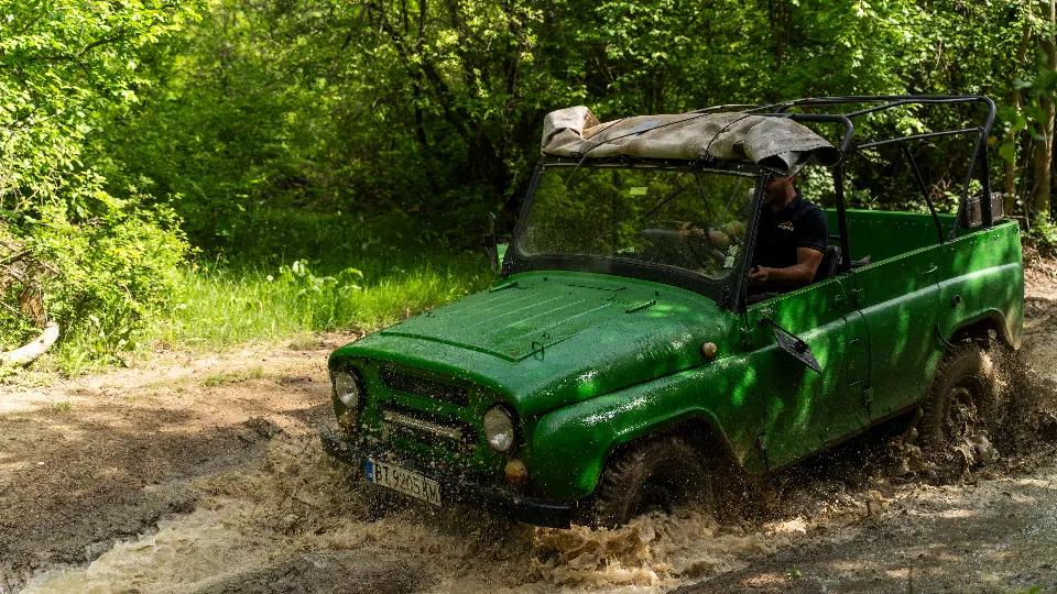 Офроуд с джип Офроуд разходка