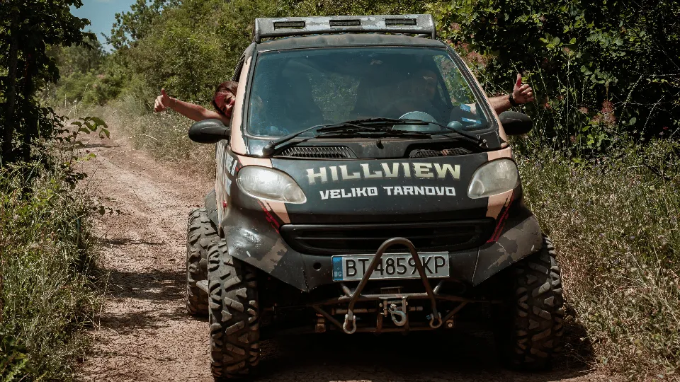 Ваучер Офроуд шофиране за двама на спец.модифициран Smart For Two с. Арбанаси, Велико Търново