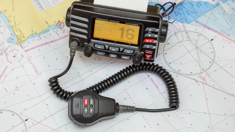 Радиокурс на RYA за оператор на морска УКВ радиостанция