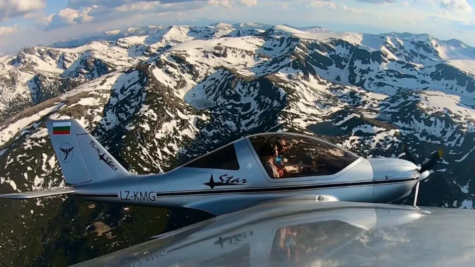 60 мин. Въвеждащ полет-урок със самолет над Рилски езера