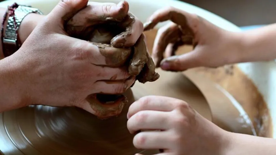 Творческа среща за двойки – в света на глината и близостта