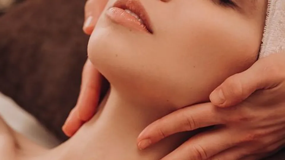 Японски GOYUKI масаж на лице с вакуум техника с вендузи Масажи