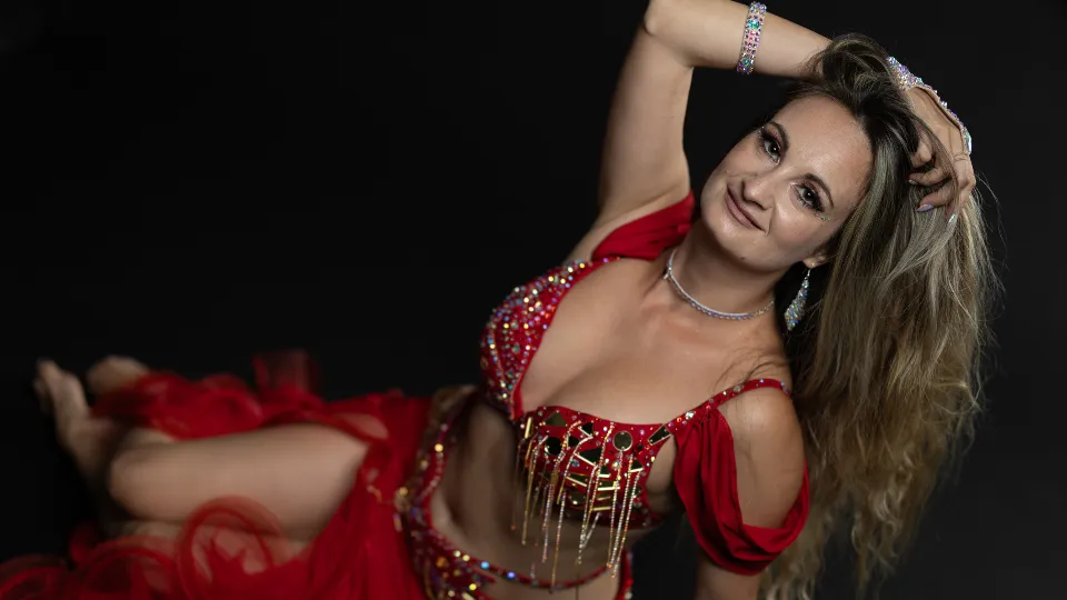 Индивидуален белиденс урок + преобразяване с костюм София