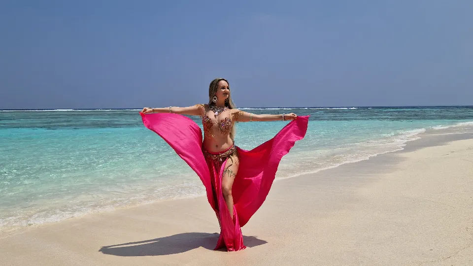 Танцуващи Богини – онлайн курс по ориенталски танци Творчески курсове