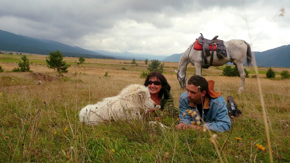 Романтична разходка на кон за двама до Черната скала ваучер
