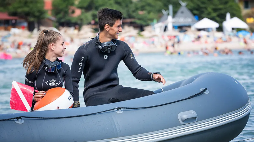 Гмуркане с акваланг + видео заснемане в района на Арапя ваучер