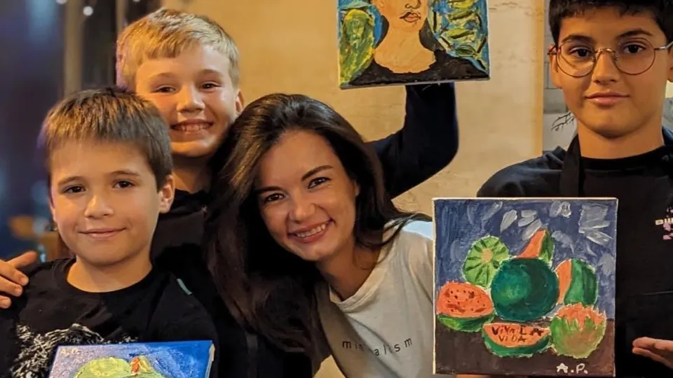 Вдъхновение от любим автор – арт терапия Рисуване / Рисуване и вино