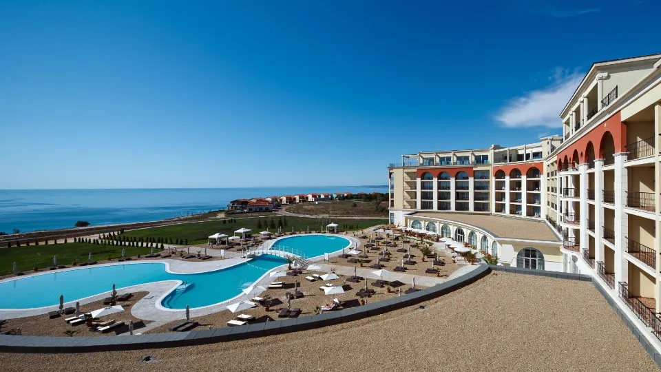 Морски бриз, спа удоволствия и незабравими моменти за двама