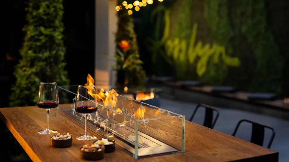 8 март с аромат на цветя и вкус на вино Винени турове и дегустации