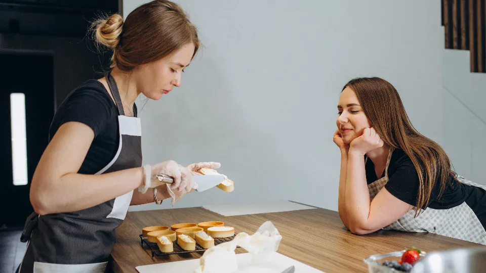 Сладки мигове с приятелки –  сподели вкусно изживяване! София, район Павлово