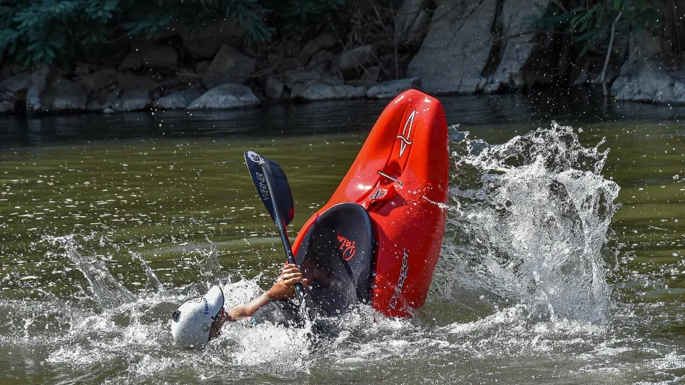 Курс за каяк в бързи води ваучер